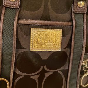 Authentic Coach non leather Poppy Bag! ✨♥️😘